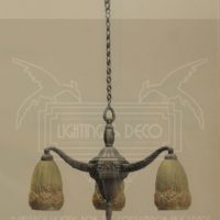 HETTIER ET VINCENT : LUSTRE ART DÉCO EN BRONZE ET VERRE MOULÉ DÉPOLI BLANC – Image 9
