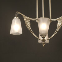 LUSTRE ART DÉCO BRONZE VIEIL ARGENT ET VERRE MOULÉ DÉPOLI BLANC – Image 3