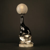 LAMPE VEILLEUSE OTARIE DE GEORGES BENOÎT, 1927, EN BRONZE, MARBRE ET VERRE MOULÉ-PRESSÉ CRAQUELÉ – Image 7
