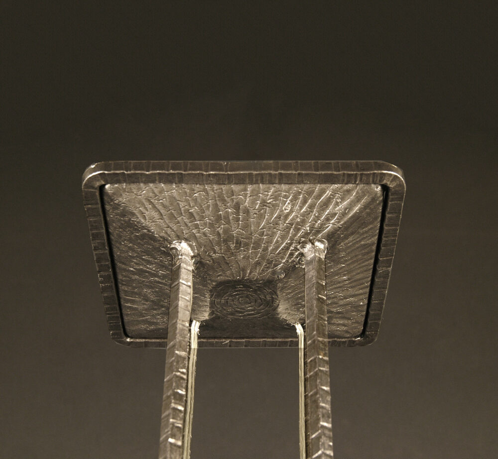 LUSTRE ART DÉCO FERRONNERIE D'ART ET VERRE MOULÉ DÉPOLI BLANC – Image 12