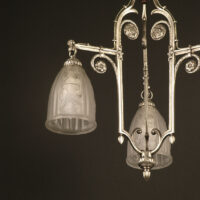 LUSTRE ART DÉCO "CROSSES DE FOUGÈRE" BRONZE ARGENTÉ ET VERRERIE DES VOSGES – Image 5