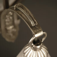 LUSTRE ART DÉCO LÉON HUGUE BRONZE ARGENTÉ ET VERRE MOULÉ-PRESSÉ DÉPOLI BLANC – Image 14
