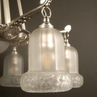 LUSTRE ART DÉCO LÉON BONVOISIN BRONZE ARGETÉ ET VERRE MOULÉ-PRESSÉ – Image 11