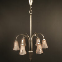 LUSTRE ART DÉCO CHARLES BOULANGER-DEGUÉ BRONZE ARGENTÉ ET VERRE MOULÉ-PRESSÉ – Image 8