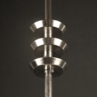 LUSTRE-SUSPENSION MODERNISTE ART DÉCO EN SPIRALE BRONZE ARGENTÉ ET VERRE MOULÉ – Image 10