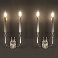 PAIRE D'APPLIQUES ART DECO DOUBLE FLAMME BRONZE ET LAITON ARGENTÉ FIN ANNÉES 1930