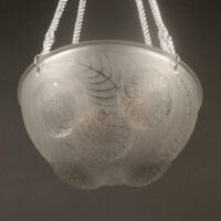 RENÉ LALIQUE : SUSPENSION-VASQUE ART DÉCO "DAHLIAS" 1921, VERRE MOULÉ-PRESSÉ – Image 5