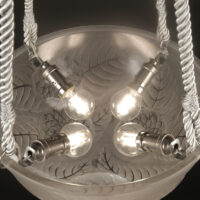 RENÉ LALIQUE : SUSPENSION-VASQUE ART DÉCO "DAHLIAS" 1921, VERRE MOULÉ-PRESSÉ – Image 10