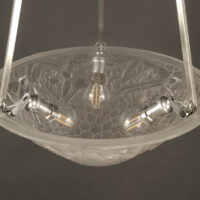 SUSPENSION-VASQUE ART DÉCO BRONZE ARGENTÉ ET VERRE MOULÉ-PRESSÉ DÉPOLI BLANC – Image 12