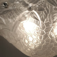 SUSPENSION-VASQUE ART DÉCO BRONZE ARGENTÉ ET VERRE MOULÉ-PRESSÉ DÉPOLI BLANC – Image 9