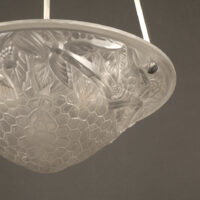 SUSPENSION-VASQUE ART DÉCO BRONZE ARGENTÉ ET VERRE MOULÉ-PRESSÉ DÉPOLI BLANC – Image 10