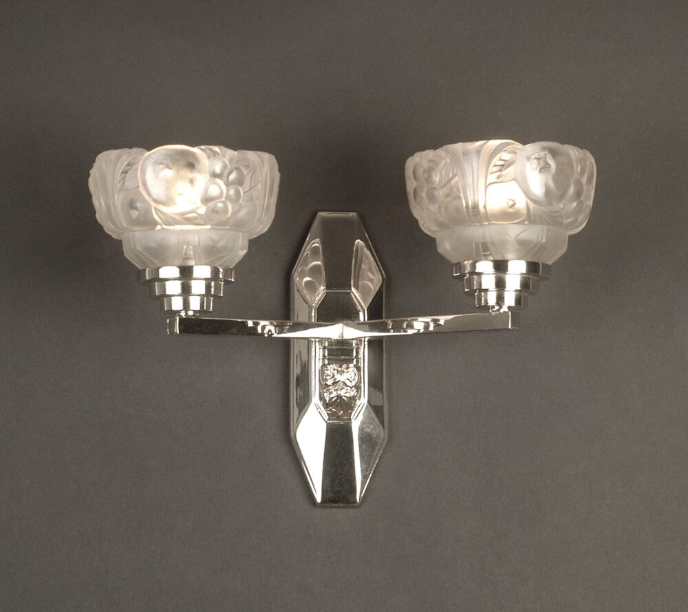 F. HUBENS/ETS GAUTHIER : APPLIQUE DOUBLE BRONZE NICKEL-CHROME VERRE MOULÉ-PRESSÉ – Image 2