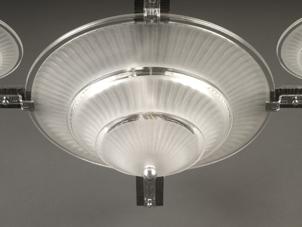 MODEL-VERDUN : LUSTRE ART DÉCO FERRONNERIE D'ART, BRONZE NICKELÉ ET VERRE MOULÉ-PRESSÉ – Image 11